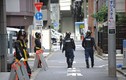 Cảnh sát Nhật “vẽ việc” điều tra cả vụ mất quần đùi
