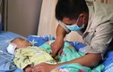 Con trai mắc bệnh hiểm nghèo, cha tuyệt vọng quỳ xuống cầu xin bác sĩ