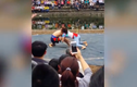 Video: Cô gái quật ngã 2 đô vật nam ở Bắc Ninh gây sốt dân mạng