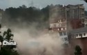 Video: 6 nhà cao tầng đổ sập vì mưa lũ kinh hoàng ở TQ