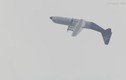 Video: Máy bay dân sự 36 tấn lộn vòng trên không gây kinh ngạc