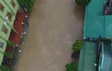 Video: Nước lũ cuồn cuộn từ góc nhìn trên cao 