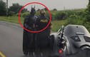 Video: “Người Dơi” chạy siêu xe quá tốc độ, bị cảnh sát tuýt còi