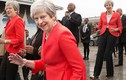 Video: Phút hiếm hoi Thủ tướng Anh Theresa May nhảy như học sinh cấp 3