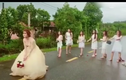 Video: Khi lũ bạn cưới hết rồi mà bạn lại chưa muốn lấy chồng