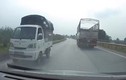 Video: Xe tải chạy ngược chiều tốc độ cao trên cao tốc Hà Nội - Thái nguyên