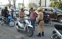 Video: Theo tổ công tác đặc biệt cảnh sát Thủ đô bắt lỗi giao thông