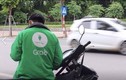 Tốt nghiệp ĐH rồi chỉ chạy Grab để mưu sinh, chàng trai gây tranh cãi 