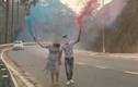 Video: Cặp đôi đốt pháo khói ở khúc cua nguy hiểm trên đèo Tam Đảo