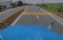 Video: Container lái vào đường ngược chiều để tránh xe máy qua đường ẩu