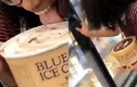 Video: Nếm kem trong siêu thị, người phụ nữ đối mặt án tù 20 năm