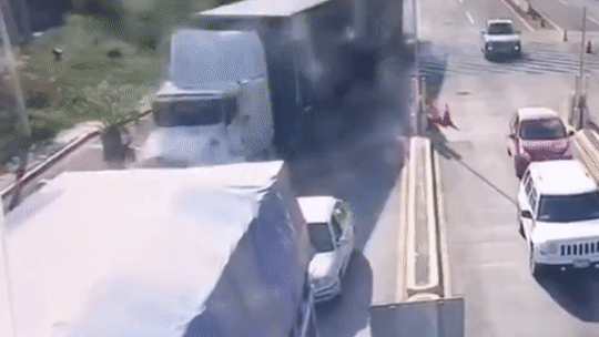 Video: Container mất phanh làm 3 người chết, 6 người bị thương
