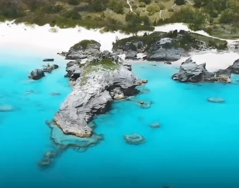 Video: Vẻ đẹp được ví như thiên đường của tam giác quỷ Bermuda