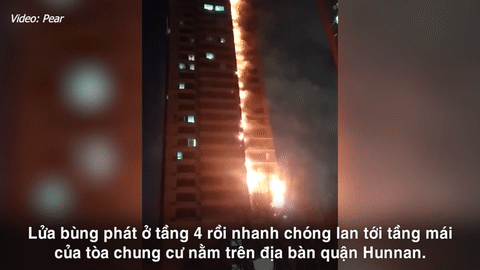 Video: Khoảnh khắc chung cư 25 tầng bốc cháy như "Hỏa diệm sơn"