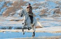Ông Kim Jong Un cưỡi ngựa cực đẹp giá siêu khủng 