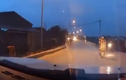 Video: Thiệt mạng dưới bánh xe tải chỉ vì phút nông nổi vượt ẩu
