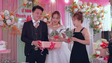 Video: Ngã ngửa với bộ quà cưới có 1-0-2