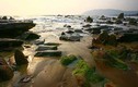 Ngắm vẻ đẹp của bãi biển hoang sơ dưới chân đèo Ngang