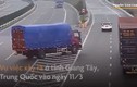 Video: Tài xế xe tải phanh gấp, gây tai nạn trên cao tốc 