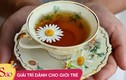 Trò thâm hiểm của con dâu sau cốc trà hoa cúc biếu bố mẹ chồng