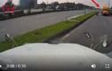 Video: Cố tình đi ngược chiều, tài xế container gặp ngay kết đắng
