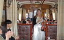 Biểu diễn violin, guitar trên đoàn tàu cổ Đà Lạt - Trại Mát