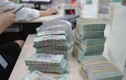 Gửi tiền ngân hàng đại gia Việt ngồi yên cũng thu về trăm tỷ 