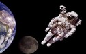 Các phi hành gia lên Mặt Trăng có thể gọi điện thoại về Trái Đất 