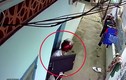 Video: “Đạo chích” táo tợn cạy cửa, đột nhập vào phòng trọ trộm cắp