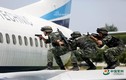 Tận mắt xem Võ cảnh Trung Quốc giải cứu con tin trên máy bay