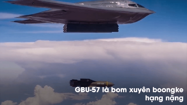 Vì sao B-2 chỉ có thể mang theo hai quả siêu bom GBU-57?