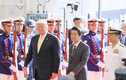 Tổng thống Trump thăm “tàu sân bay” lớn nhất Nhật Bản