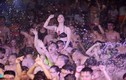"Mổ xẻ" bữa tiệc bikini Hà Nội gây sốt