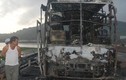 Phú Yên: Xe khách cháy rụi, 25 người thoát nạn