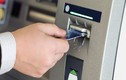 Phi xe nâng vào ngân hàng cướp cây ATM chạy mất