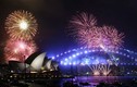 Video: Pháo hoa rực sáng bầu trời, triệu người Úc rộn ràng chào năm 2018