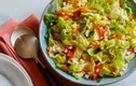 Thường xuyên ăn salad để giảm cân, nữ sinh đi cấp cứu vì một sai lầm