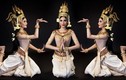 Trương Thị May diện trang phục truyền thống nhảy điệu Apsara