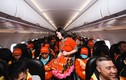 Công nhân, sinh viên nghèo về quê ăn tết trên chuyến bay miễn phí của Vietjet