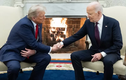 Chuyên gia giải mã ngôn ngữ cơ thể trong cuộc gặp ông Trump-Biden