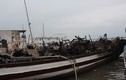 Cận cảnh tàu du lịch cháy ra tro trên vịnh Hạ Long