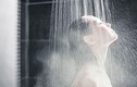 Chồng đòi ly hôn vì không chịu nổi…vợ tắm 6 lần mỗi ngày