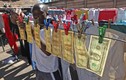Kỳ lạ nghề vá tiền cũ tại chợ đen ở Zimbabwe