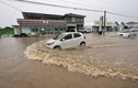 Hình ảnh lũ lụt càn quét Hàn Quốc khiến 37 người thiệt mạng
