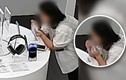 Cô gái trộm điện thoại iPhone 14 bằng cách cắn đứt dây chống trộm