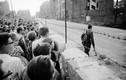 Những hình ảnh để đời về Bức tường Berlin những năm 1960
