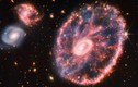 Ngắm nhìn thiên hà hiếm có rực sáng từ kính viễn vọng James Webb