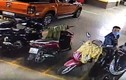 Trộm ngang nhiên vào chung cư cao cấp lấy trộm xe máy