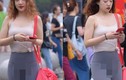 Gái xinh dạo phố có pha "lộ hàng" khiến netizen mặt đỏ bừng bừng