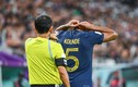 Hậu vệ đội tuyển Pháp vi phạm điều FIFA nghiêm cấm khi thi đấu